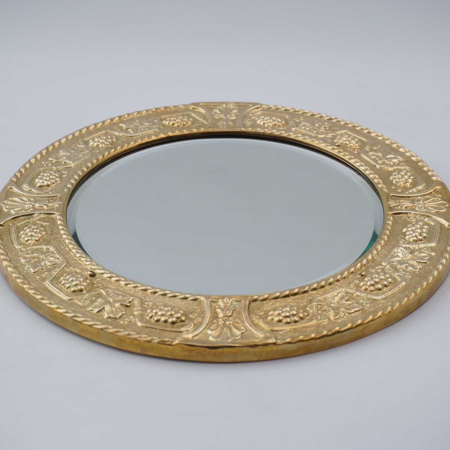 Round Gold craft mirrors – Shri Arts & Gifts