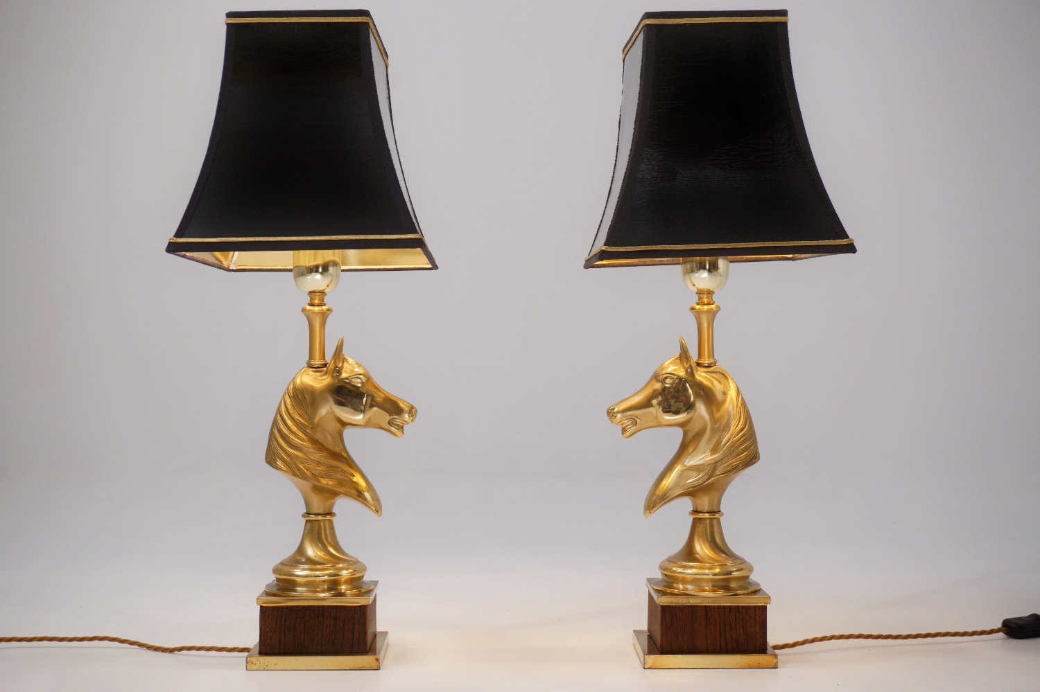 gold horse lamp